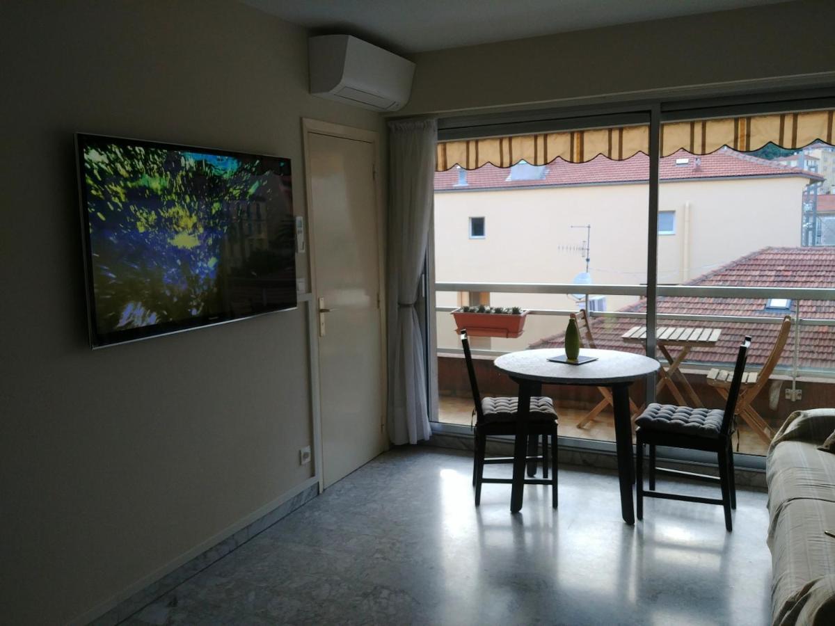 Studio avec Parking Privé au Cœur de la Ville Menton Extérieur photo